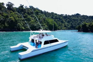 manuel antonio yacht rental